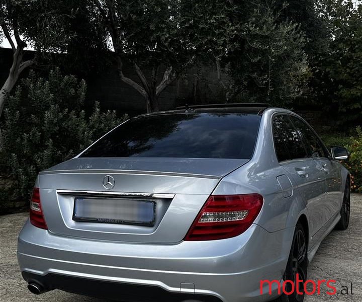 2013' Mercedes-Benz C 250 photo #5