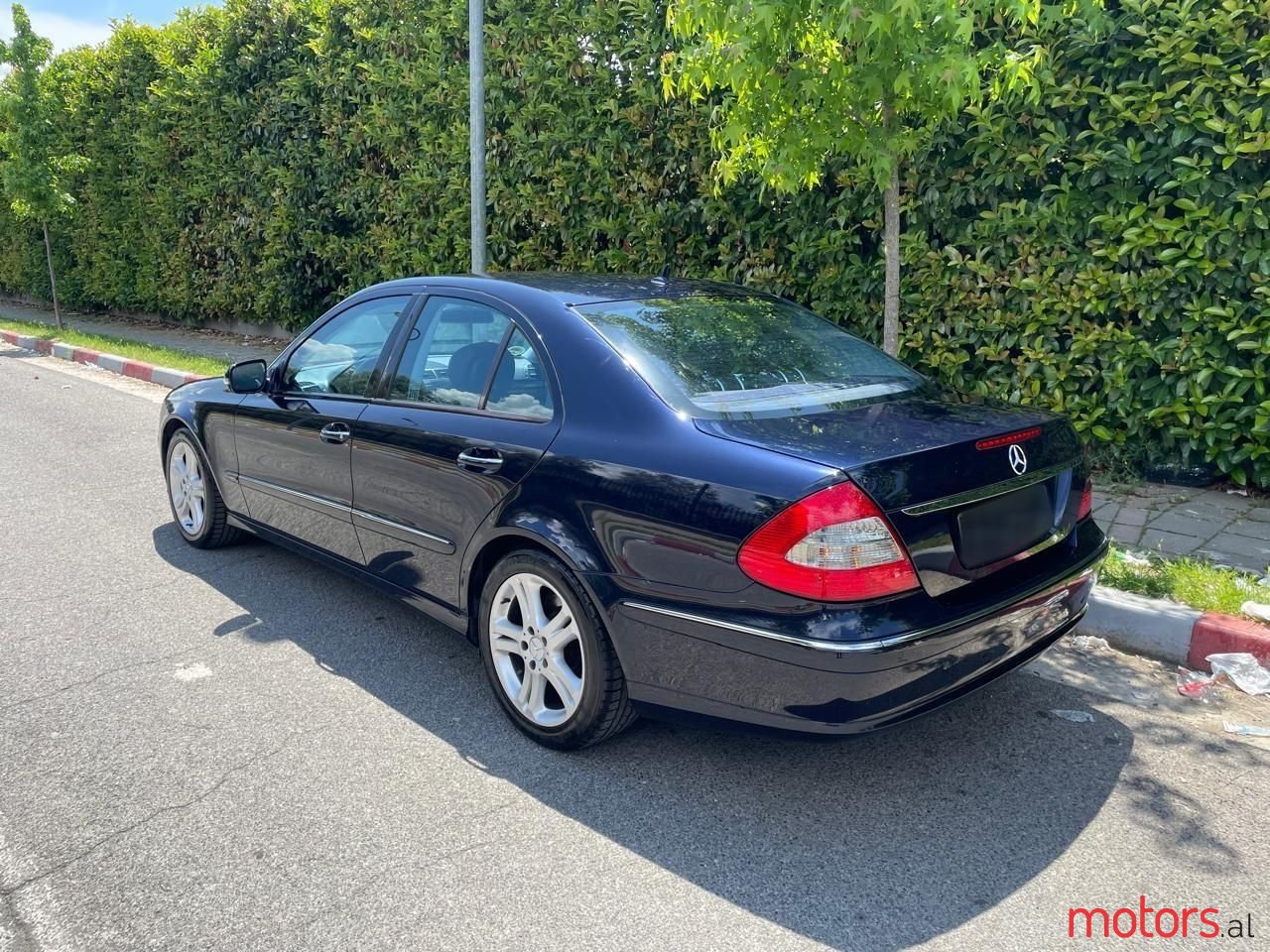 2007' Mercedes-Benz E 200 photo #2