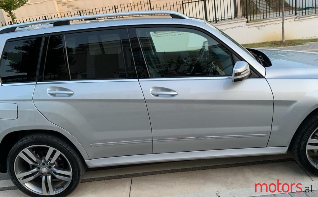 2014' Mercedes-Benz GLK 250 photo #4