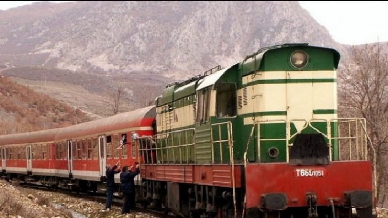 Linjë hekurudhore “Kosovë-Durrës”, ja e kujt është ideja