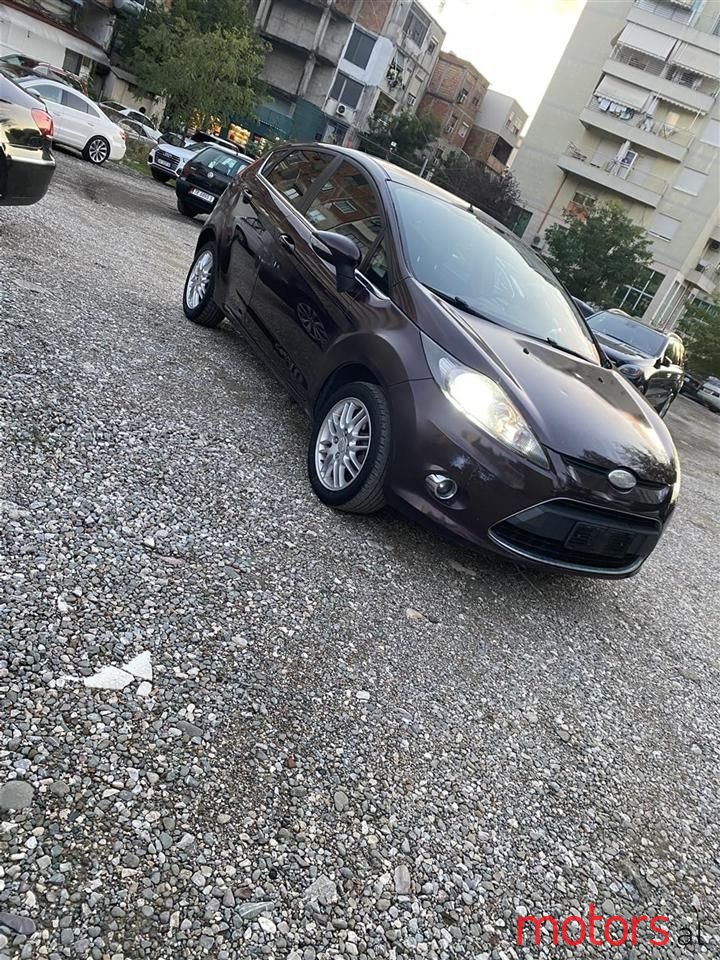 2010' Ford Fiesta photo #3