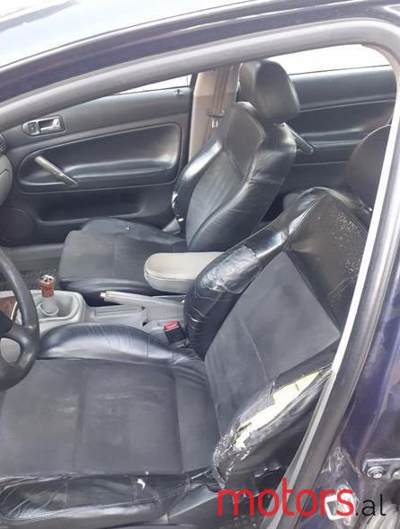 2000' Volkswagen Passat photo #4