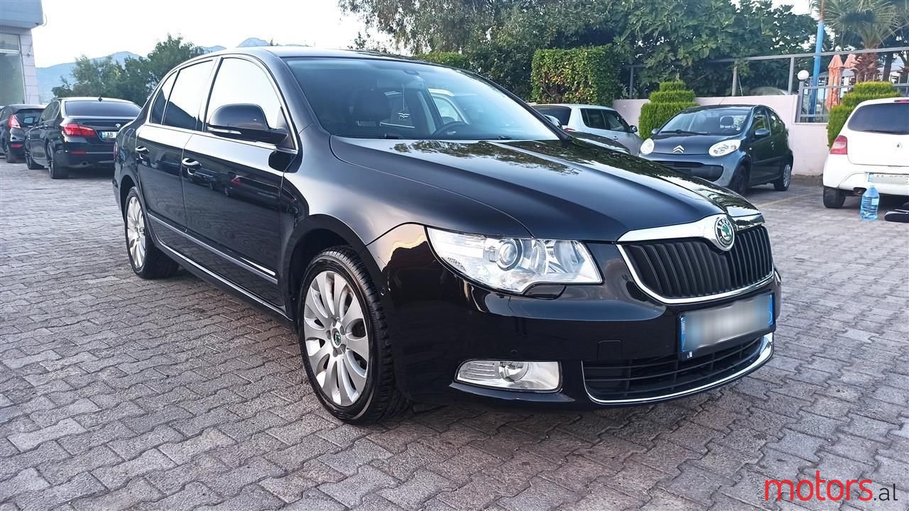2009' Skoda Superb photo #1