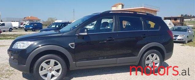 2009' Chevrolet Captiva photo #2