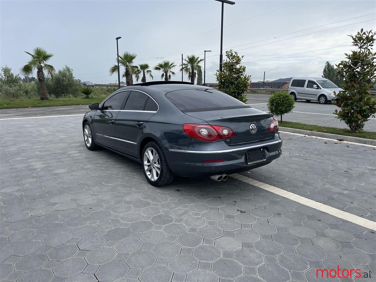 2011' Volkswagen photo #6