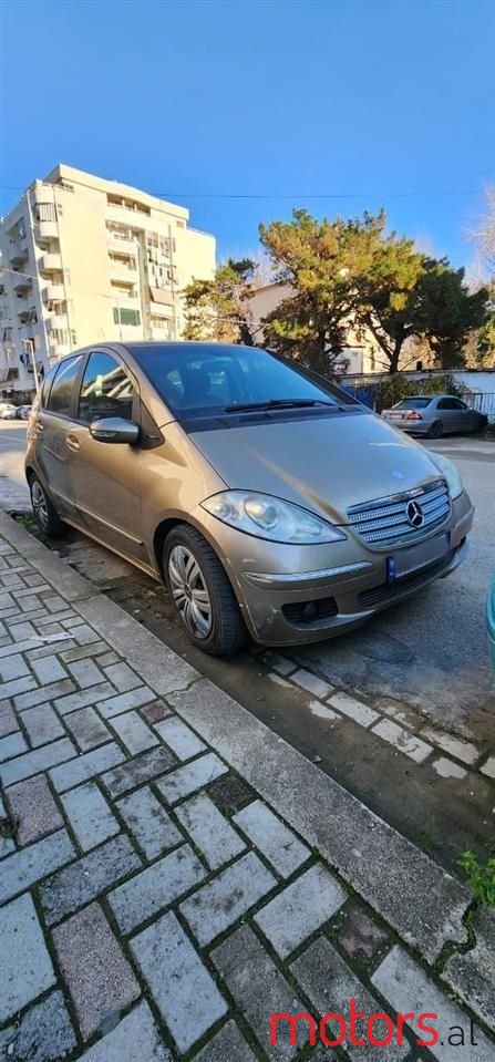 2005' Mercedes-Benz A 170 photo #3