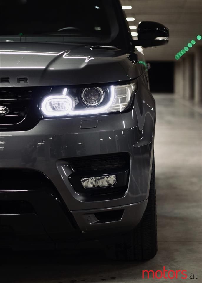 2016' Land Rover Range Rover Sport photo #3