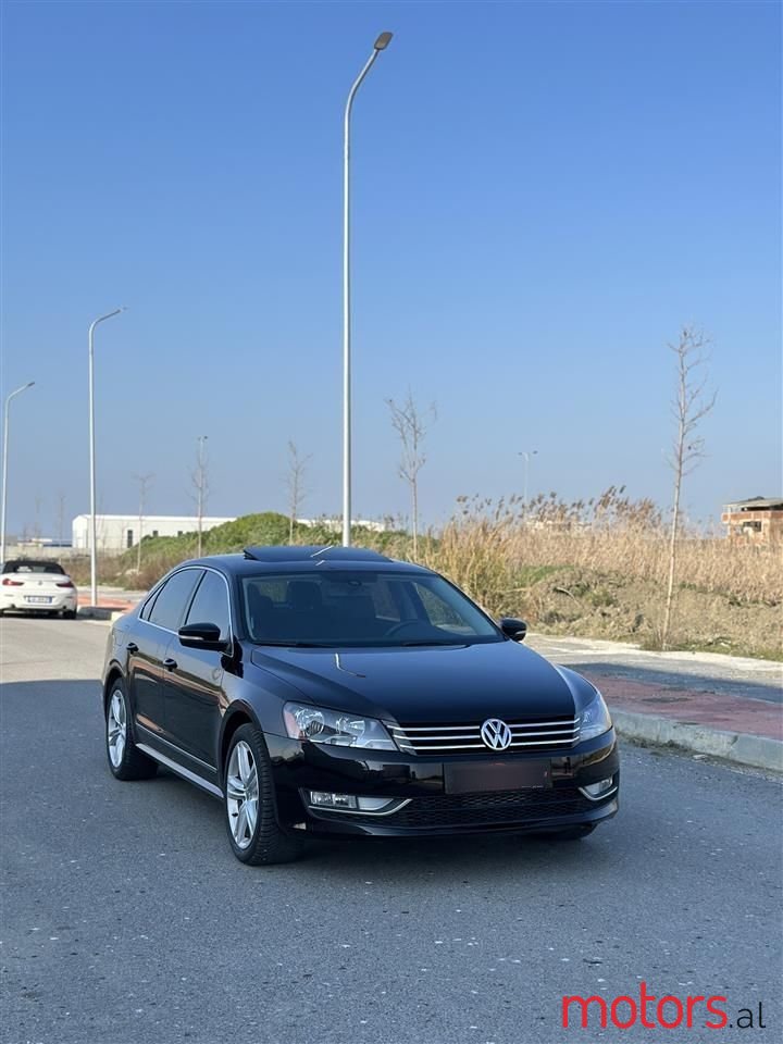 2014' Volkswagen Passat photo #3