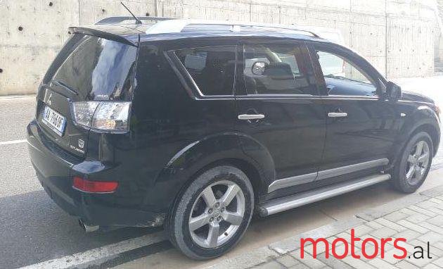 2008' Mitsubishi Outlander photo #1