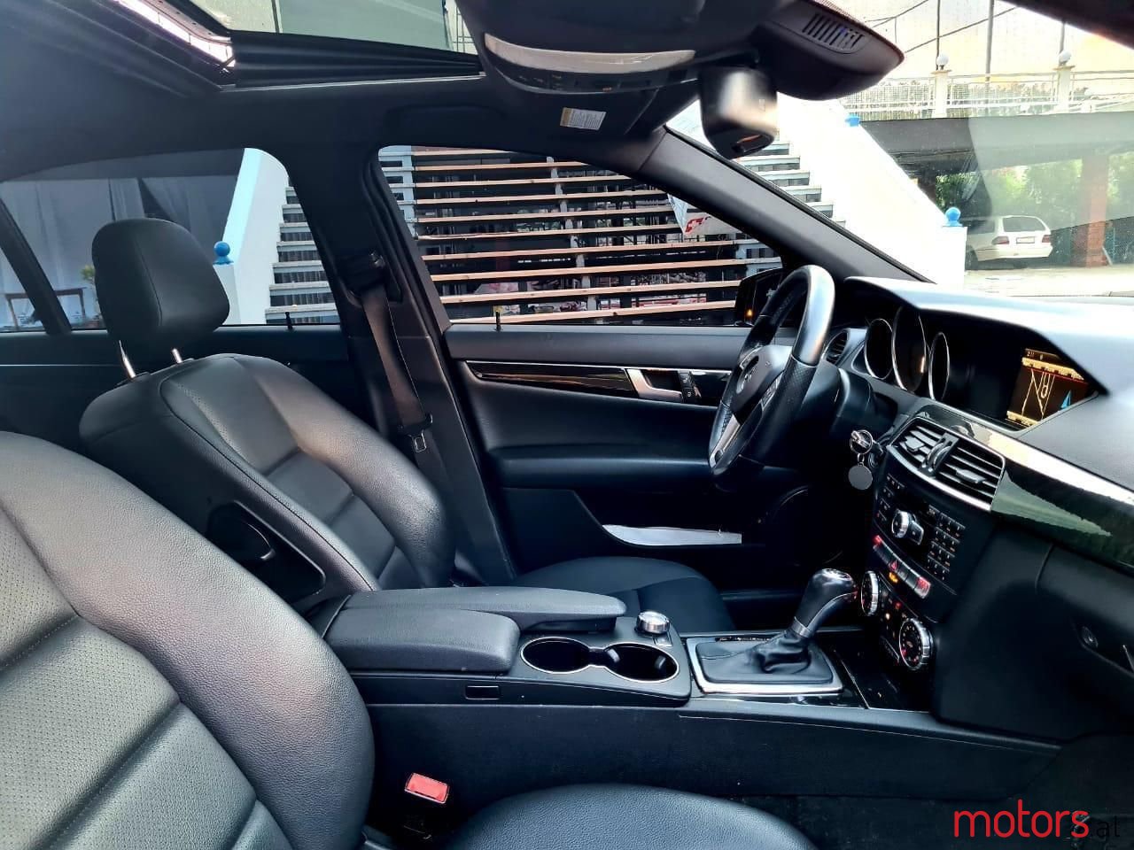 2014' Mercedes-Benz 350 photo #5