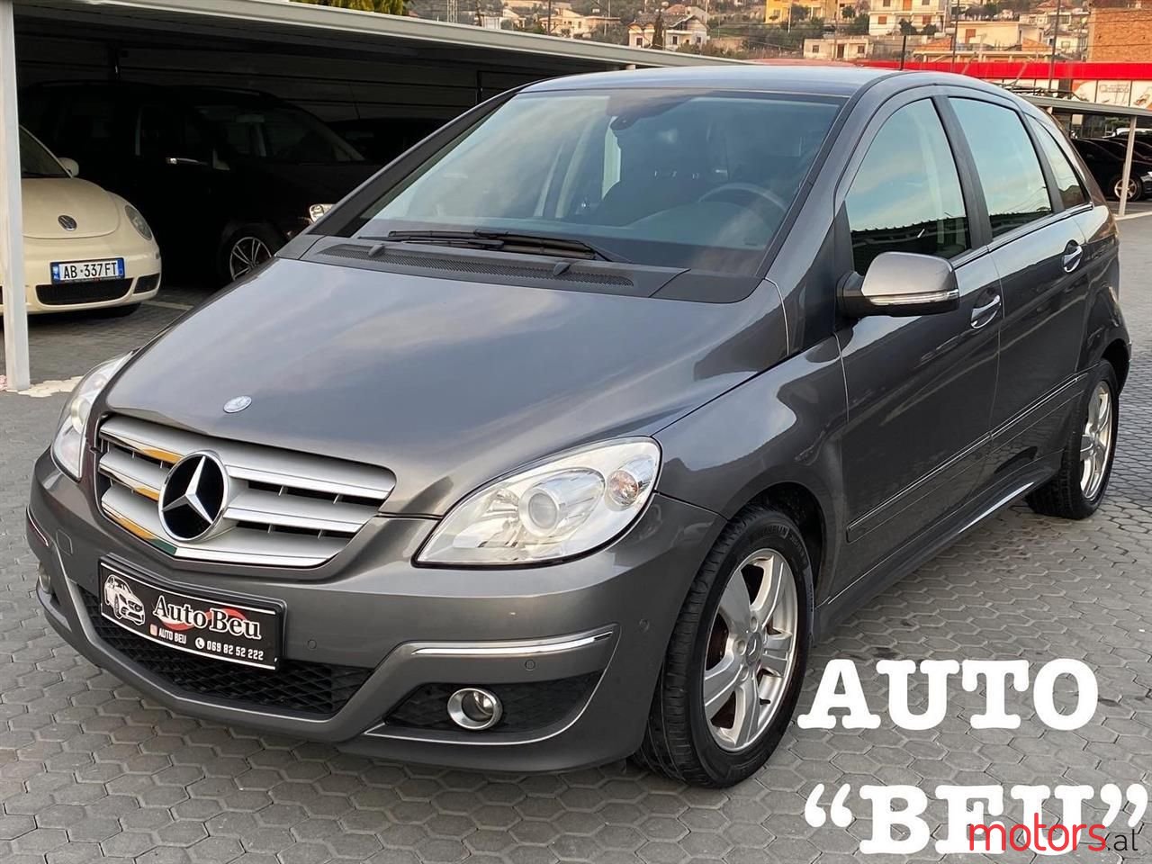 2010' Mercedes-Benz B 180 photo #1