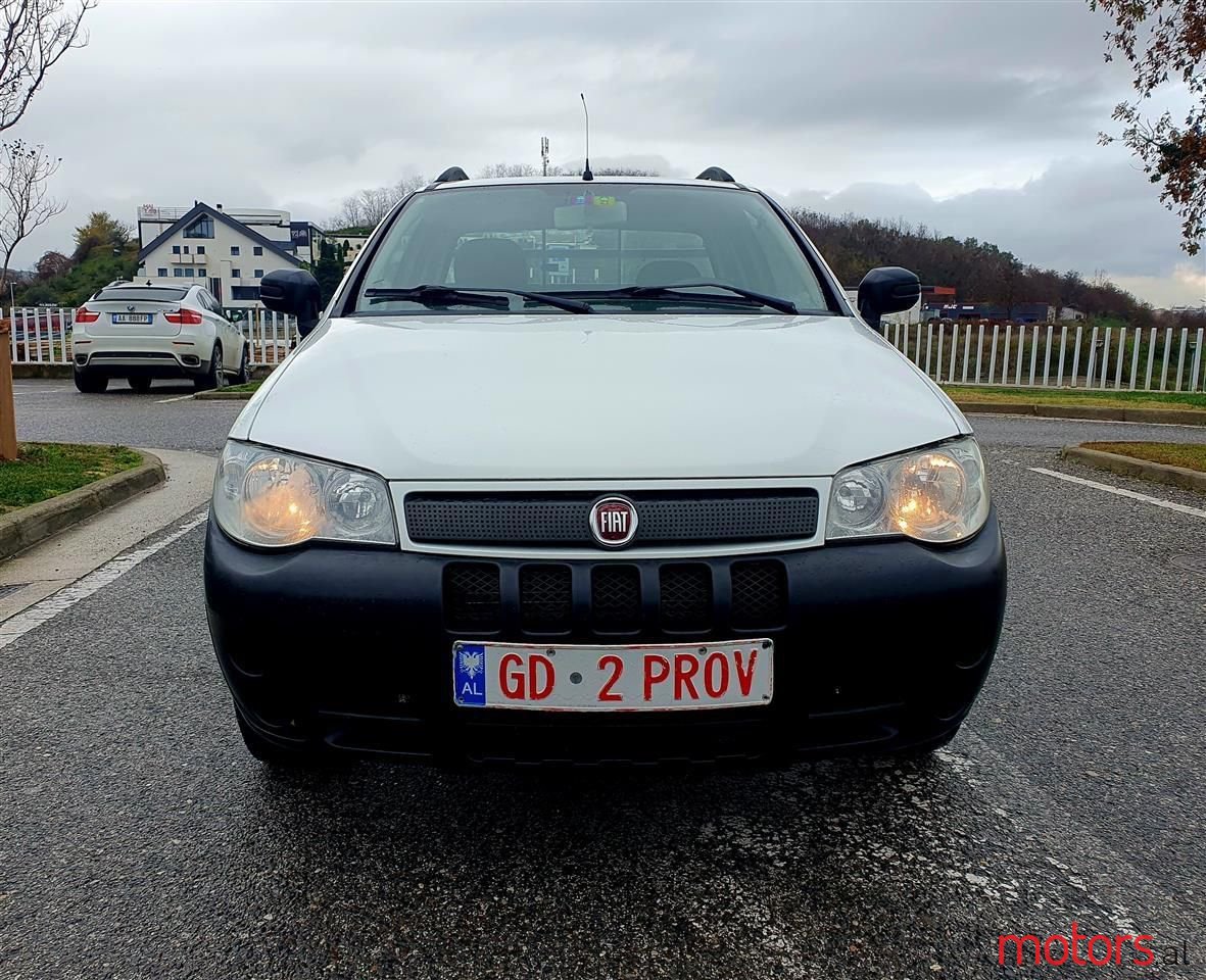 2013' Fiat Strada photo #3