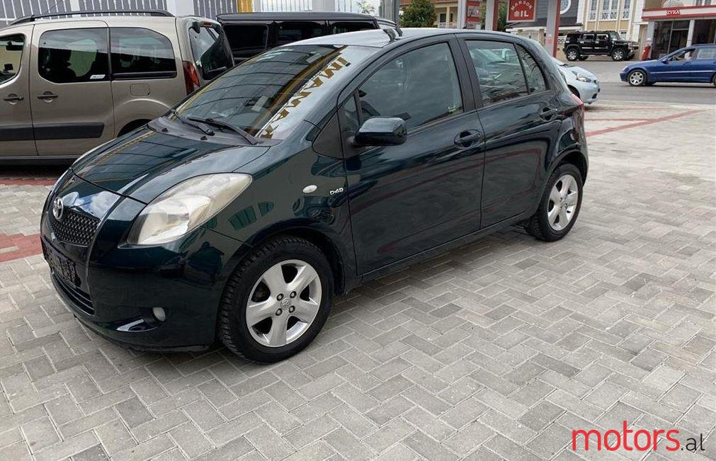 2007' Toyota Yaris photo #1