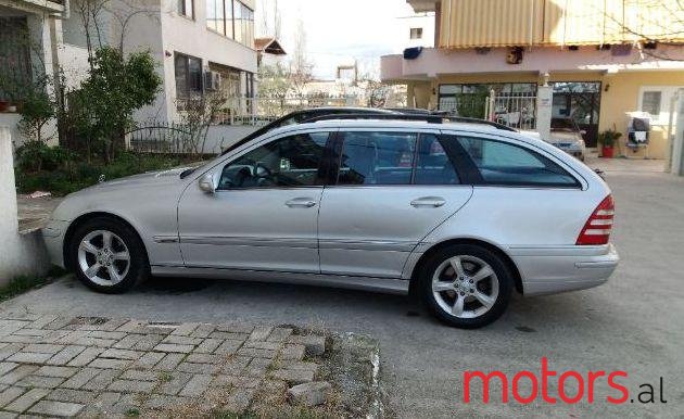 2006' Mercedes-Benz C-Class photo #1