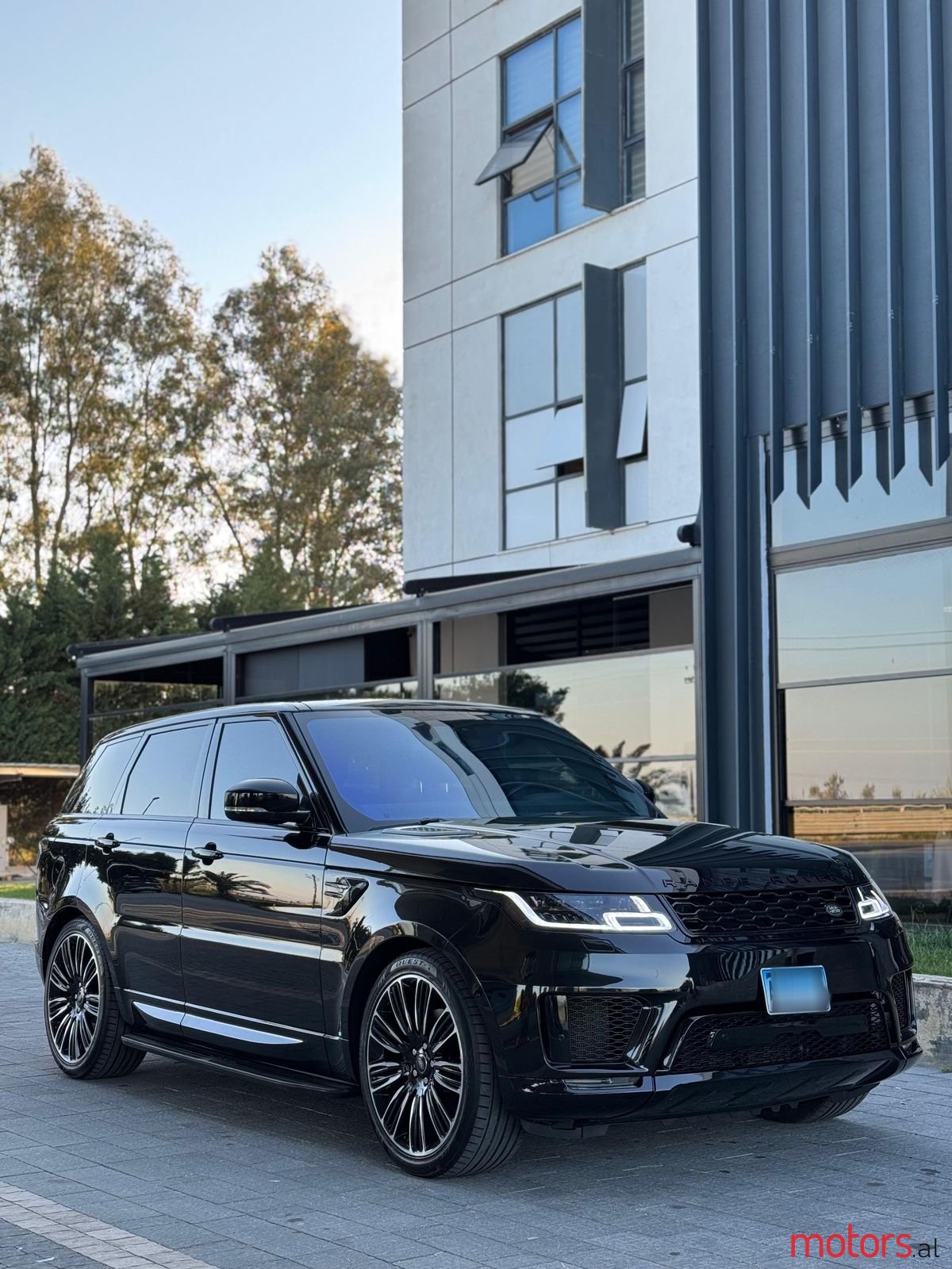 2016' Land Rover Range Rover Sport photo #6