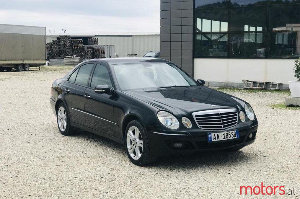 2008' Mercedes-Benz E 220 photo #1