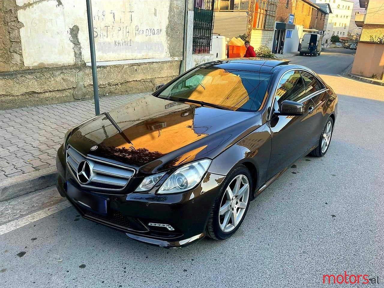 2010' Mercedes-Benz E 350 photo #3