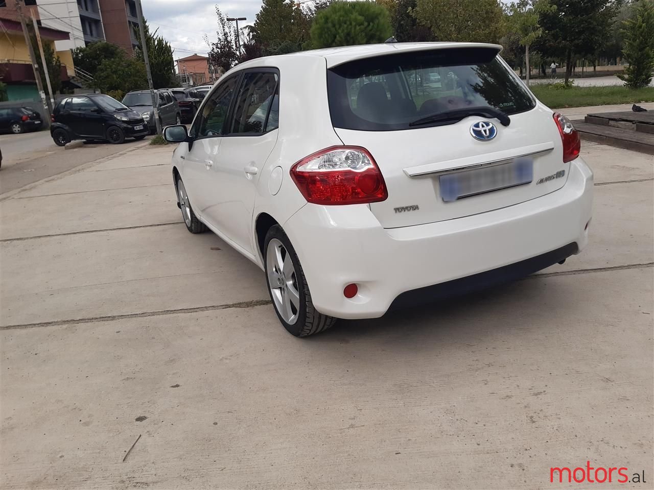 2010' Toyota Auris photo #5