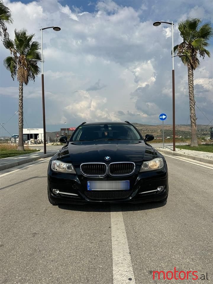 2010' BMW 330 photo #4