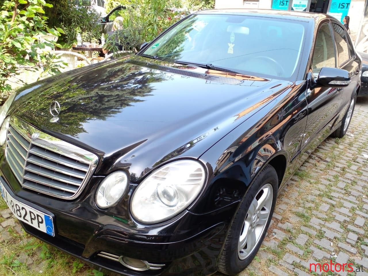 2009' Mercedes-Benz E 220 photo #4