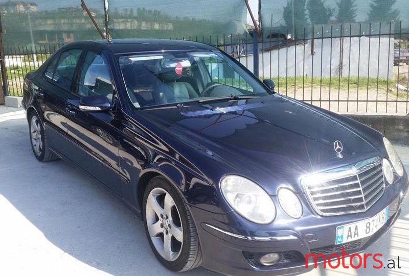 2003' Mercedes-Benz 270 photo #1