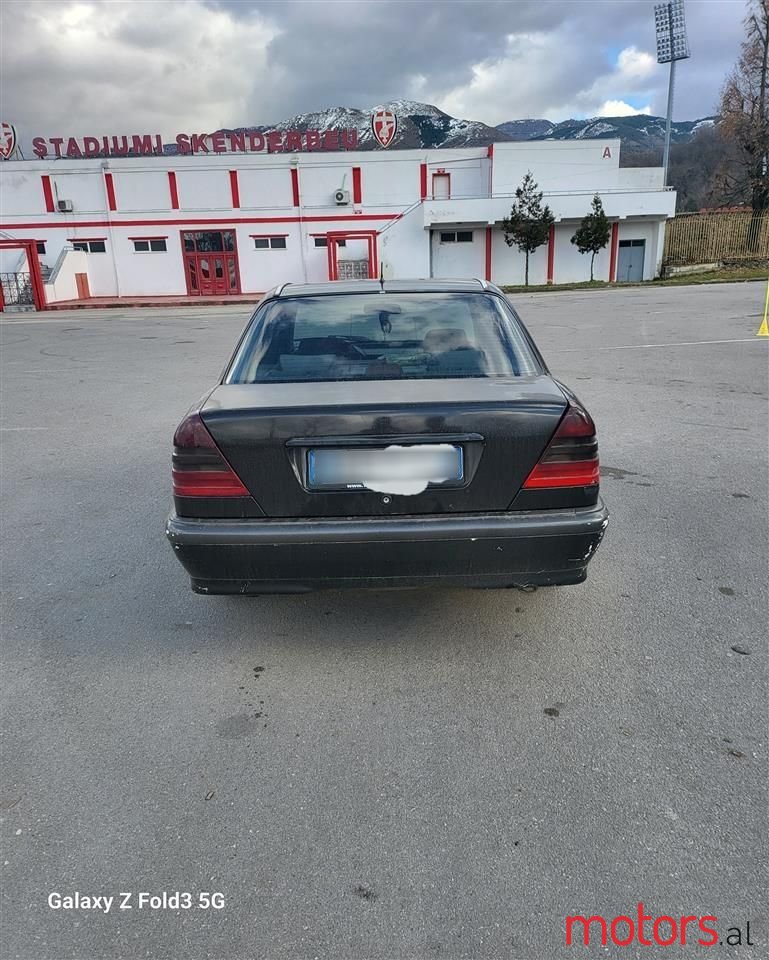 2000' Mercedes-Benz C 180 photo #2