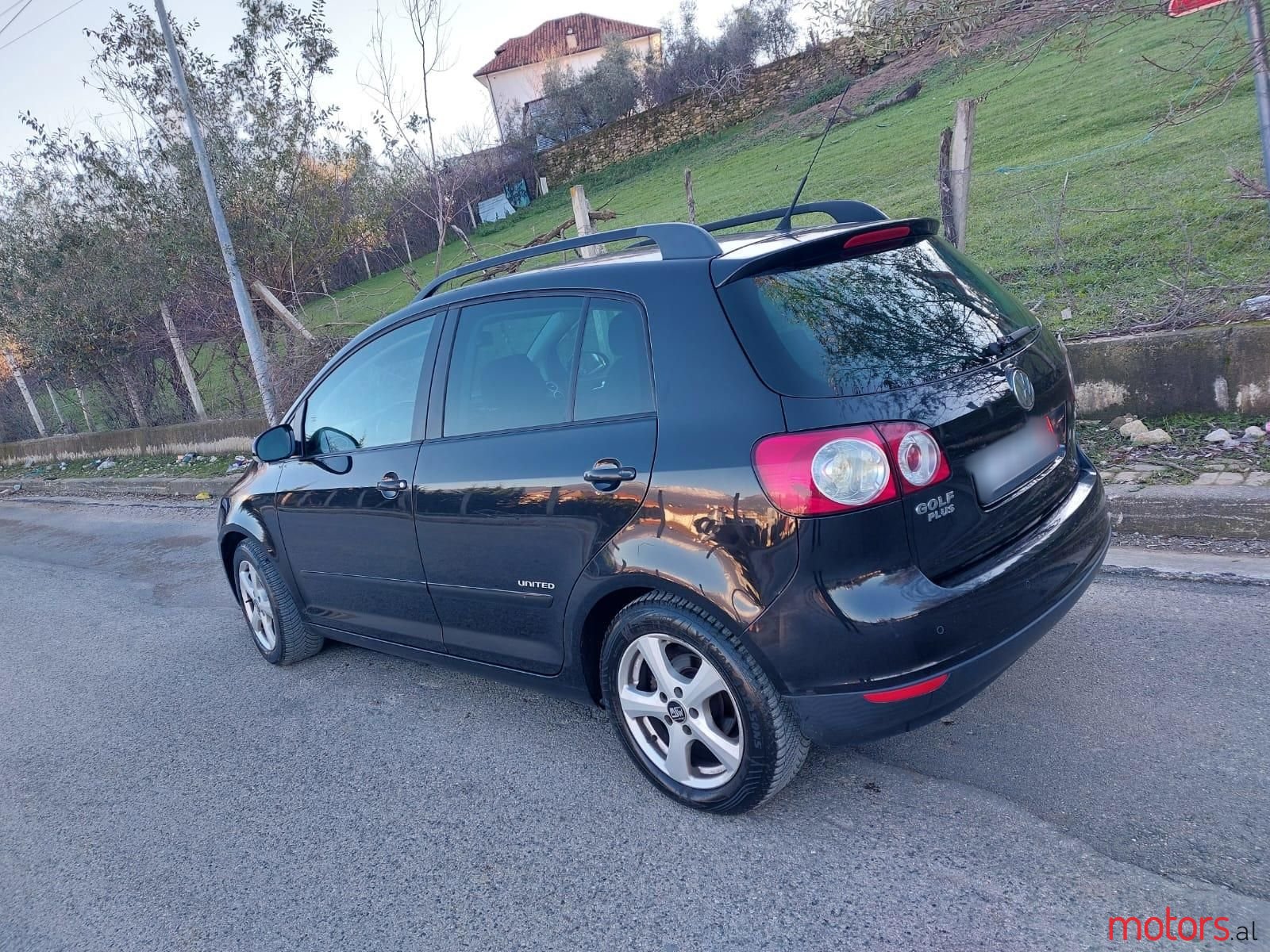 2008' Volkswagen Golf Plus photo #1