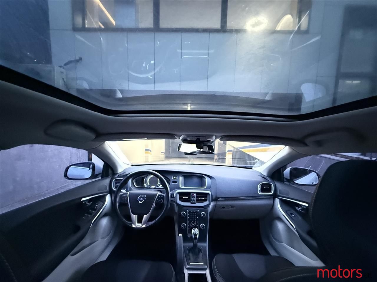 2014' Volvo V40 photo #4