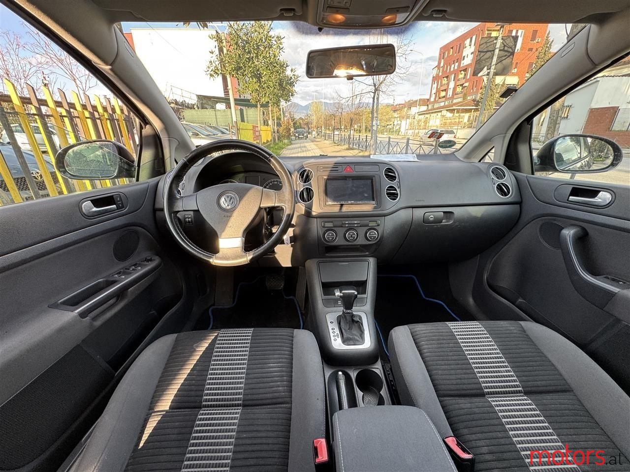 2008' Volkswagen Golf Plus photo #6