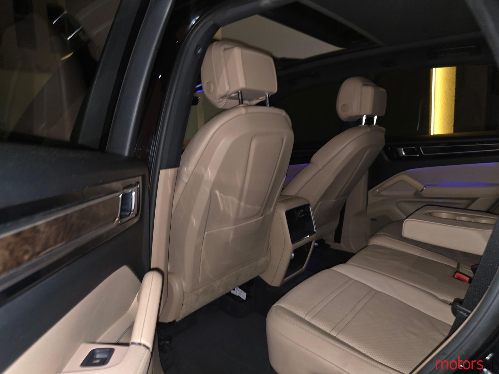 2019' Porsche Cayenne photo #4