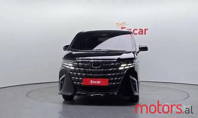 2024' Toyota Alphared photo #3