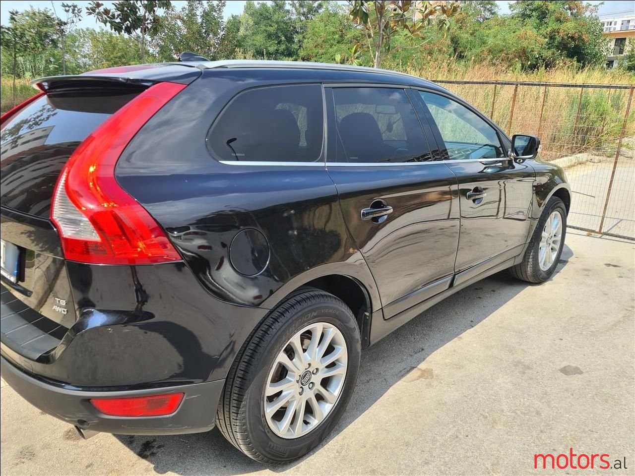 2010' Volvo Xc 60 photo #2