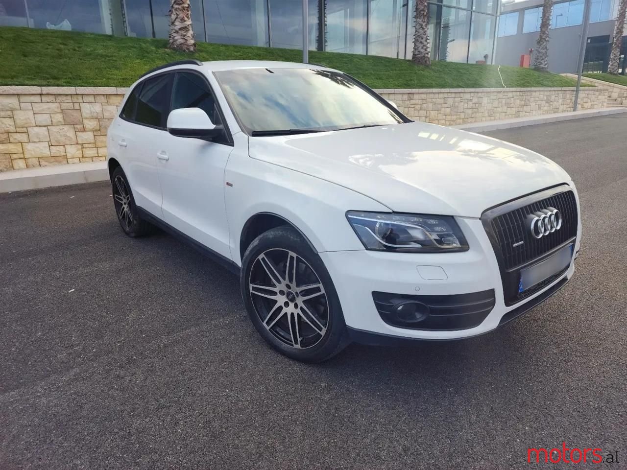 2010' Audi Q5 photo #4