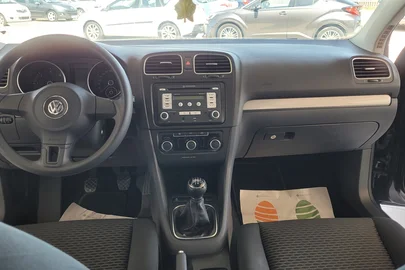 2012' Volkswagen Golf