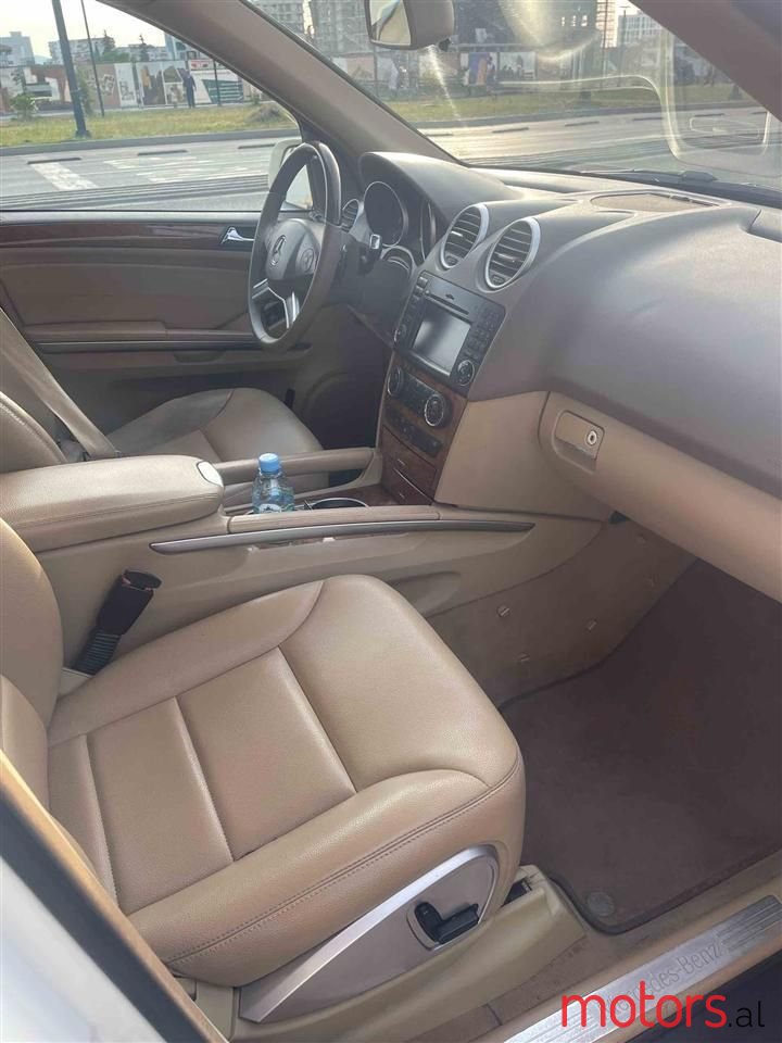 2010' Mercedes-Benz ML 320 photo #5