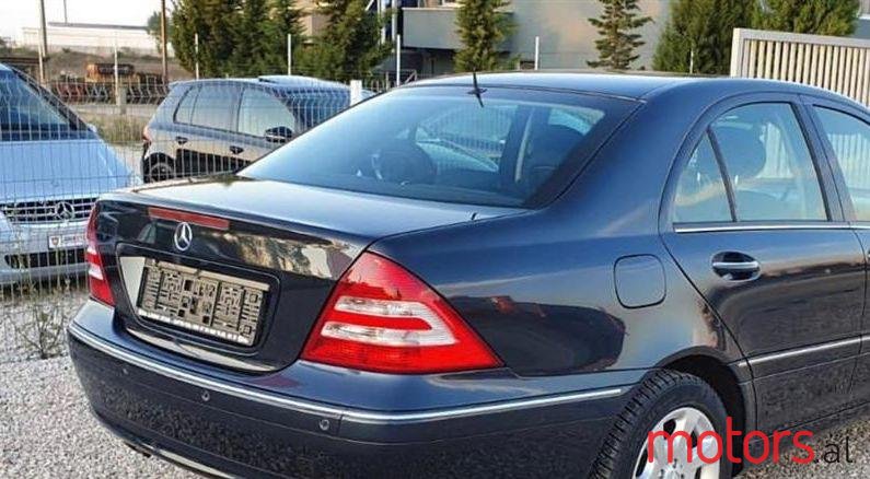 2004' Mercedes-Benz C 220 photo #1