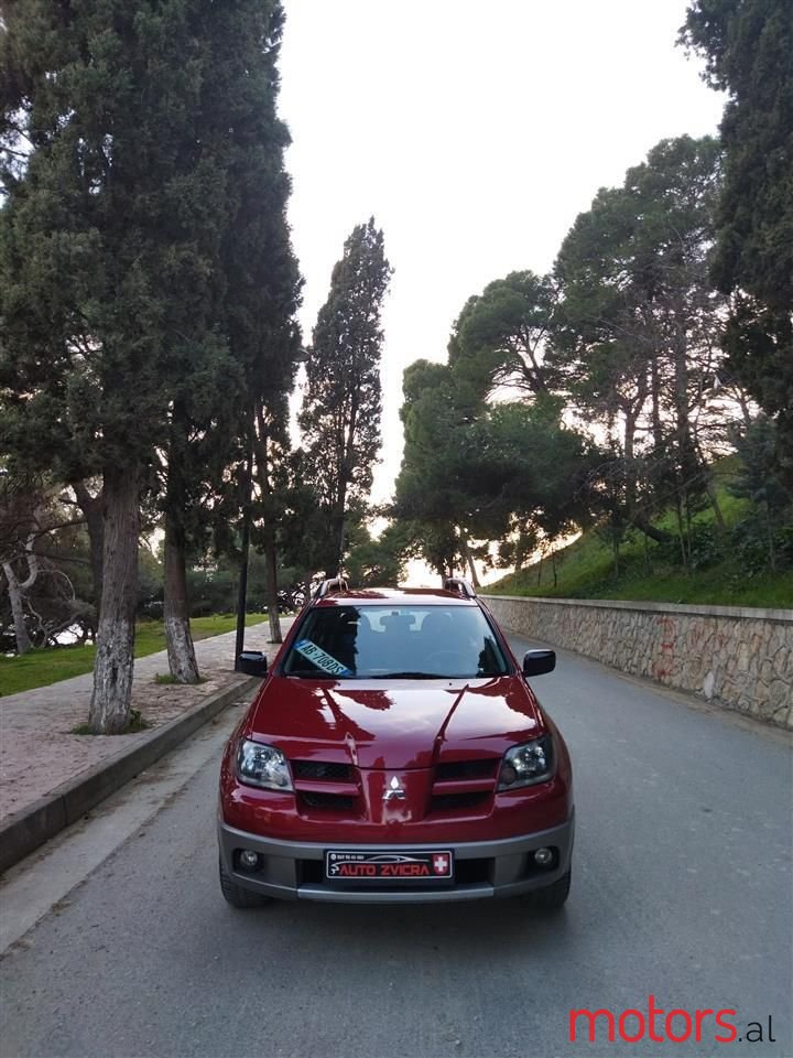 2006' Mitsubishi Outlander photo #1