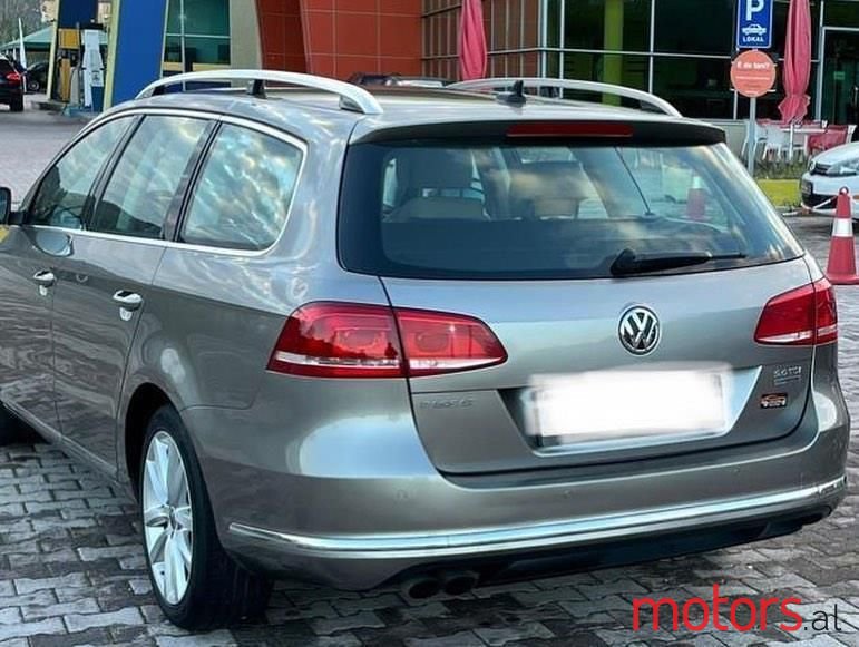 2014' Volkswagen Passat photo #3