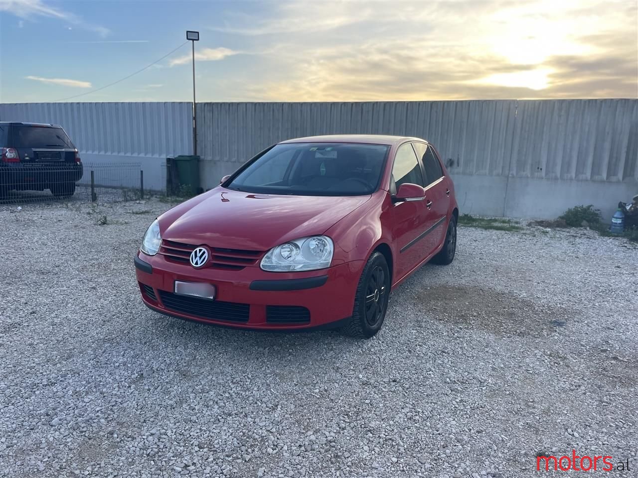 2005' Volkswagen Golf photo #1