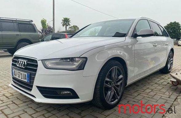 2012' Audi A4 photo #1