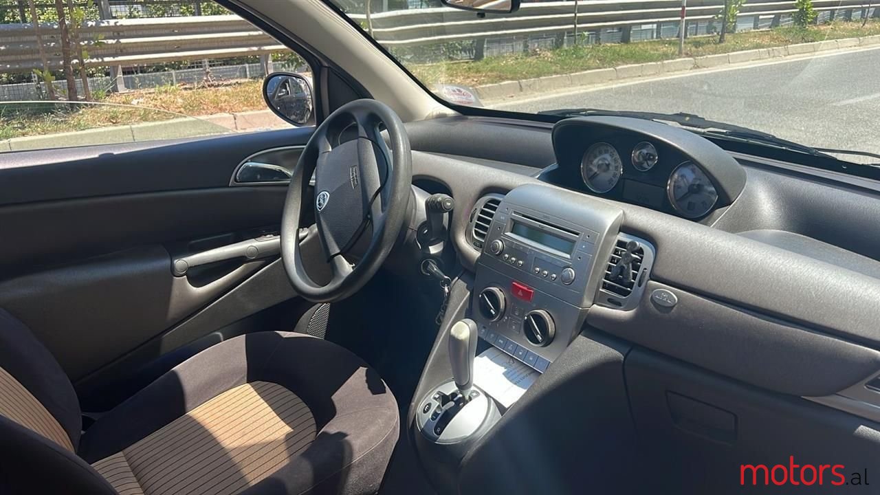 2007' Lancia Ypsilon photo #4