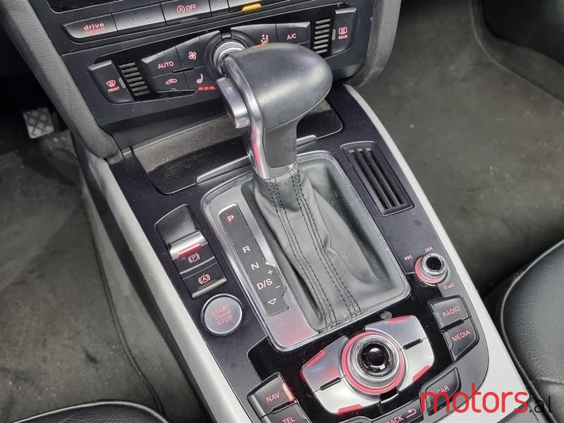 2015' Audi A4 photo #1