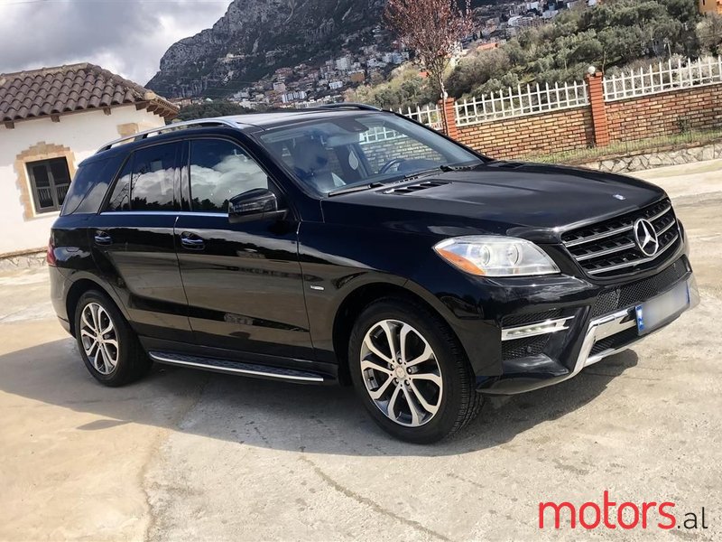 2012' Mercedes-Benz ML 350 photo #2