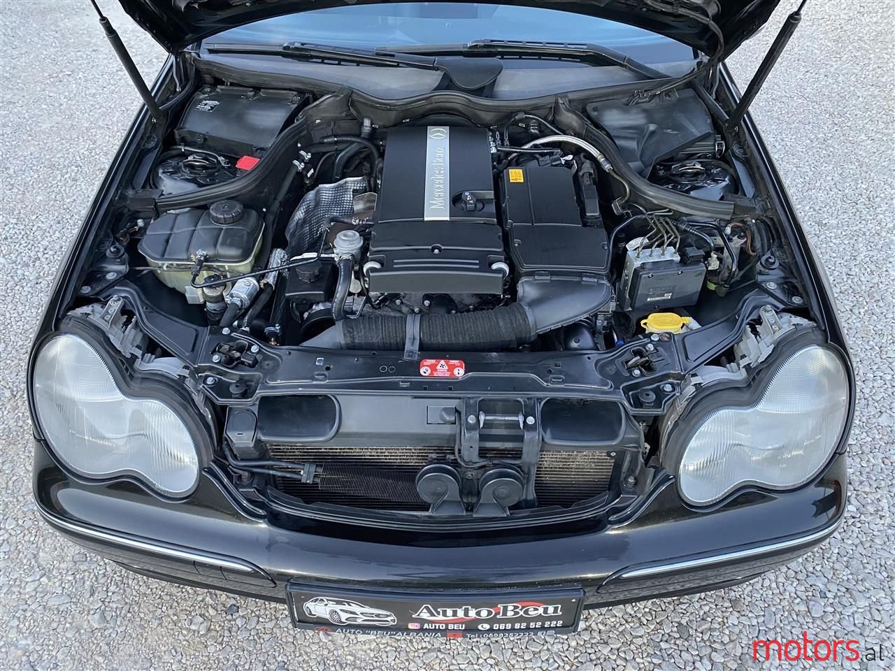 2004' Mercedes-Benz C 180 photo #2