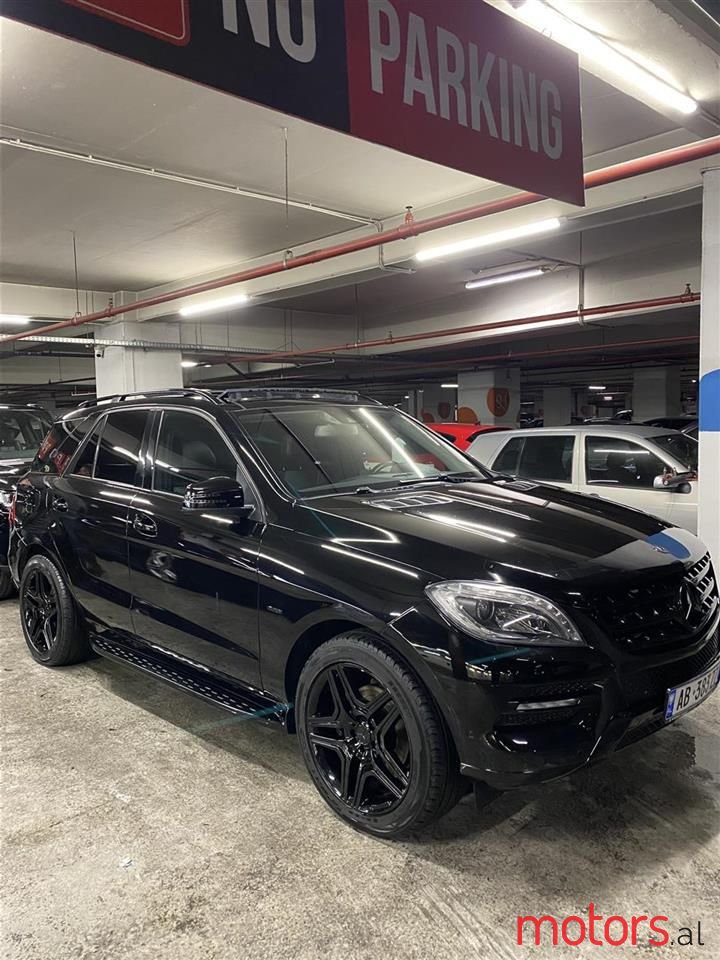 2012' Mercedes-Benz ML 350 photo #1