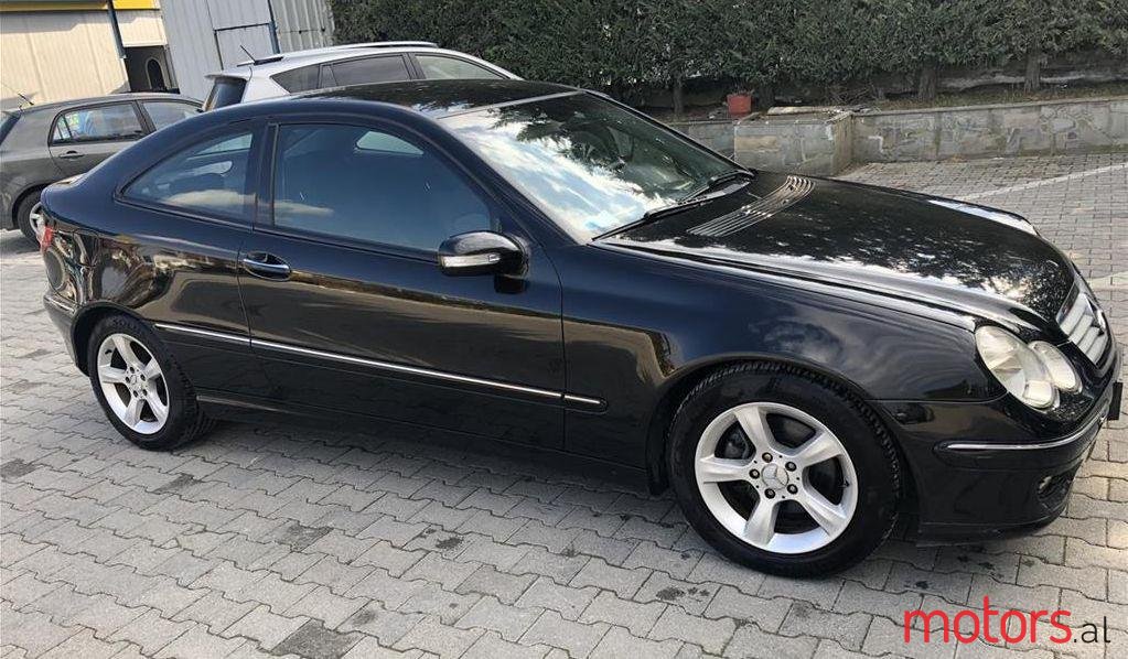 2006' Mercedes-Benz C 220 photo #1