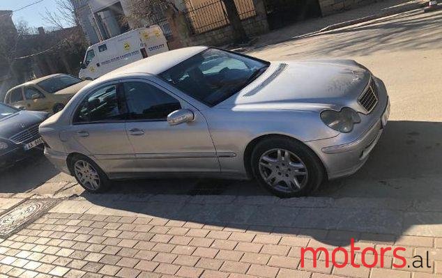 2001' Mercedes-Benz C-Class photo #2