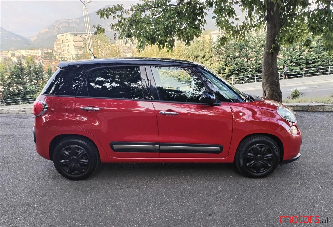2014' Fiat 500L photo #5