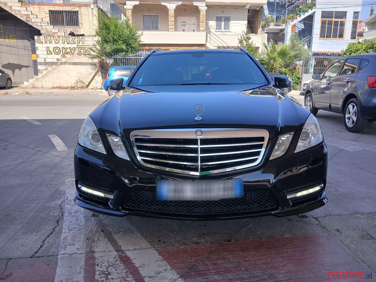 2012' Mercedes-Benz E 350 photo #2