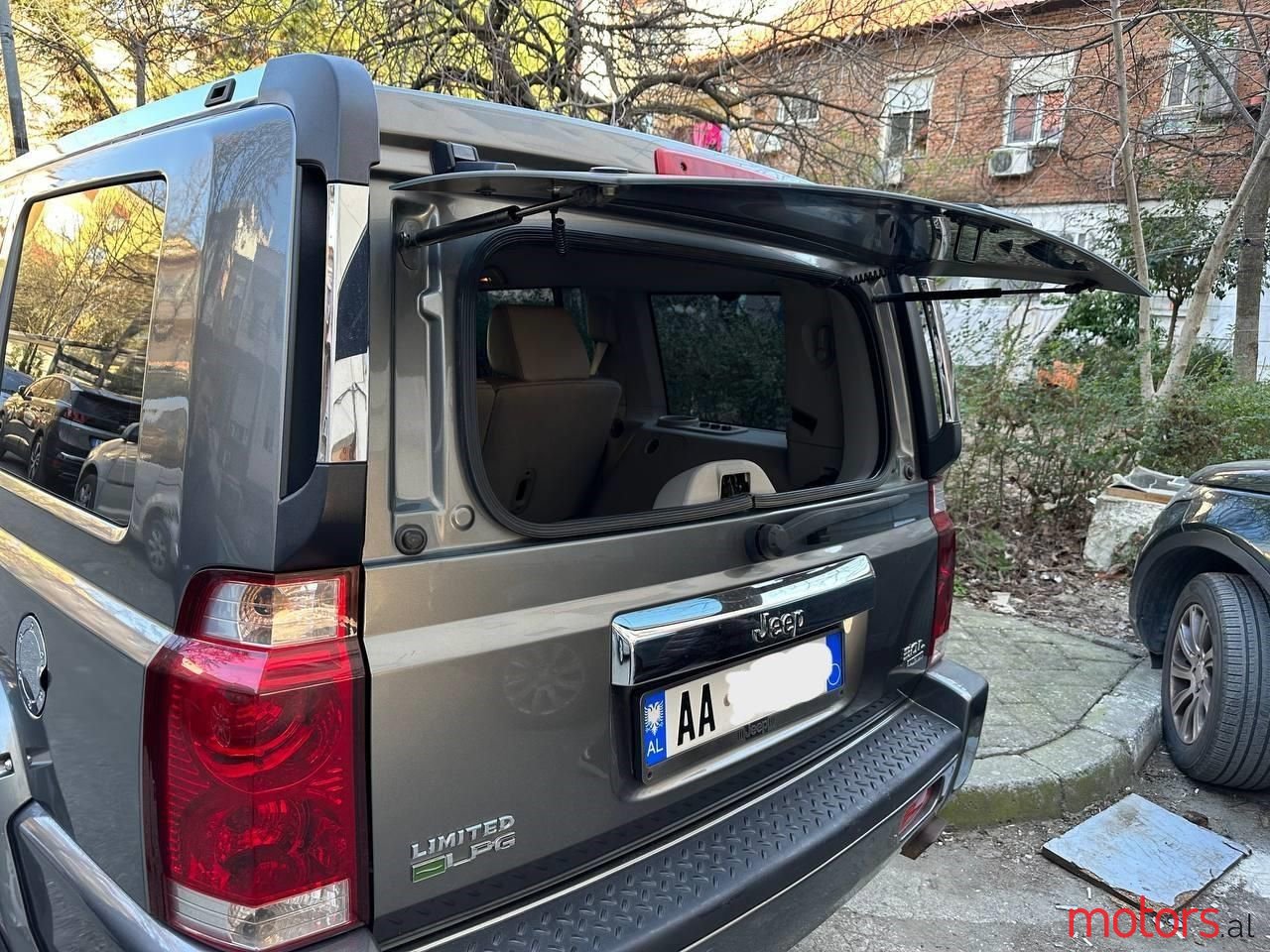 2007' Jeep Commander photo #4